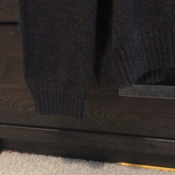 Calvin Klein Sweater - Picture 3 of 9